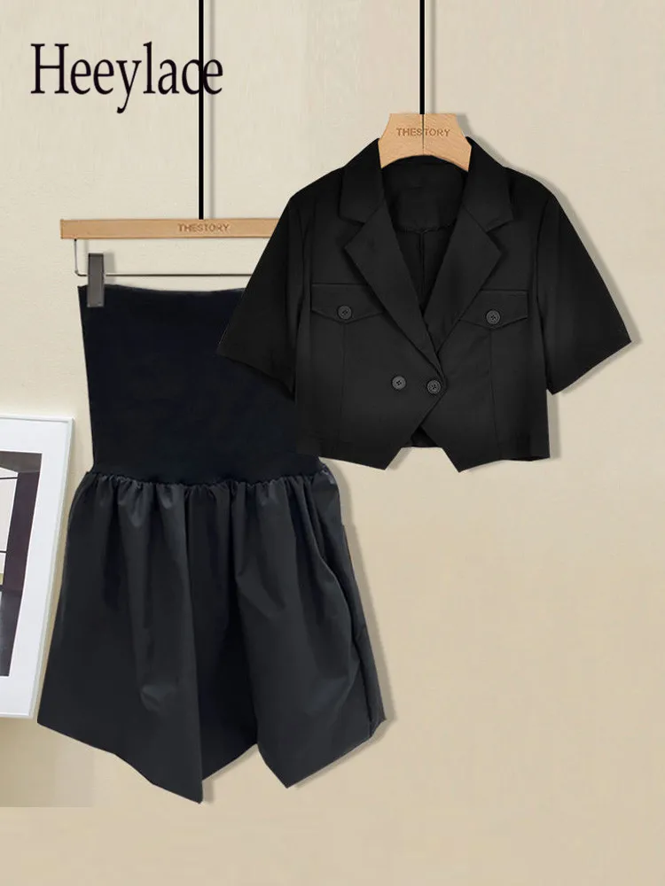 Женский летний костюм-двойка без бретелек, черный костюм в Корейском стиле с вырезом лодочкой и широкими штанинами
Женский летний костюм-двойка без бретелек, черный костюм в Корейском стиле с вырезом лодочкой и широкими штанинами