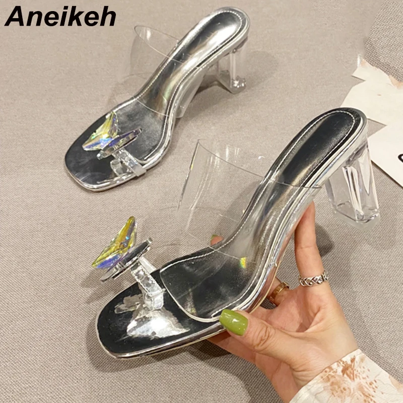 Aneikeh 2022 Летняя женская обувь с бантом-бабочкой, тапочки из ПВХ на высоком каблуке, Модные женские сандалии, сексуальные вечерние белые 35-39
Aneikeh 2022 Летняя женская обувь с бантом-бабочкой, тапочки из ПВХ на высоком каблуке, Модные женские сандалии, сексуальные вечерние белые 35-39