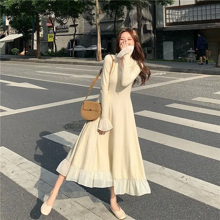 Large size Autumn Winter dress women 2023 slim-fit Korea knitted long dress female French V-neck inner wear bottoming dress
Large size Autumn Winter dress women 2023 slim-fit Korea knitted long dress female French V-neck inner wear bottoming dress