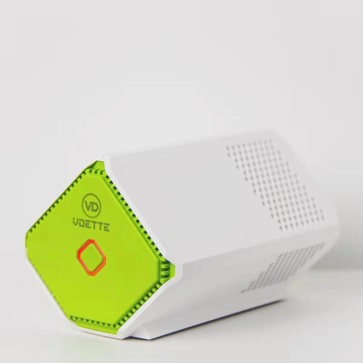 Автомобильный стерилизатор воздуха VDETTE, зарядное устройство usb, ионный очиститель воздуха HCHO, прямые продажи, оптовая цена, портативный очиститель воздуха 
Автомобильный стерилизатор воздуха VDETTE, зарядное устройство usb, ионный очиститель воздуха HCHO, прямые продажи, оптовая цена, портативный очиститель воздуха