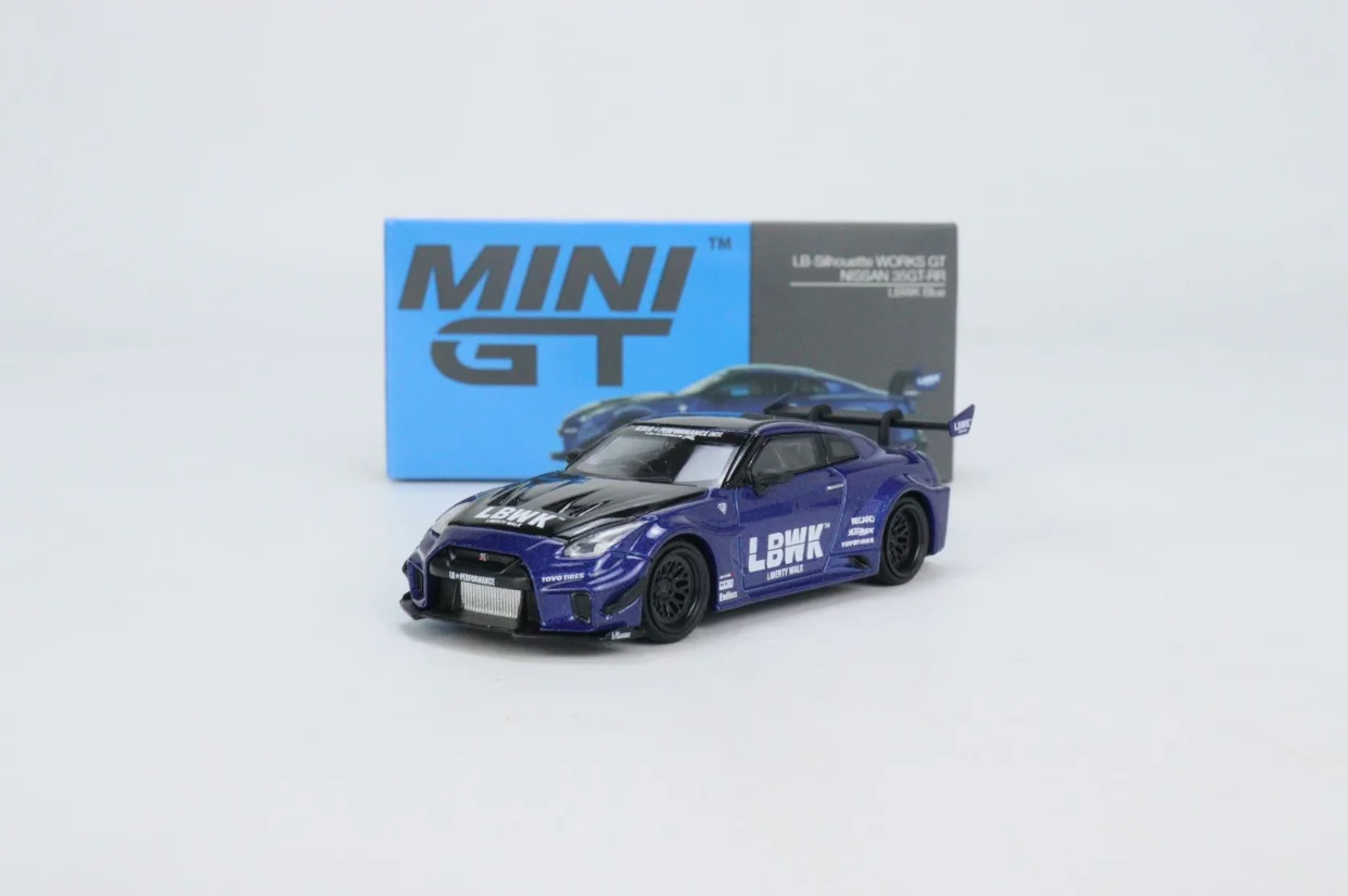 Мини GT 1:64 фунта-силуэт работает GT 35GT-RR версия 2 Коллекционная модель автомобиля из сплава орнамент подарок бесплатная доставка
Мини GT 1:64 фунта-силуэт работает GT 35GT-RR версия 2 Коллекционная модель автомобиля из сплава орнамент подарок бесплатная доставка