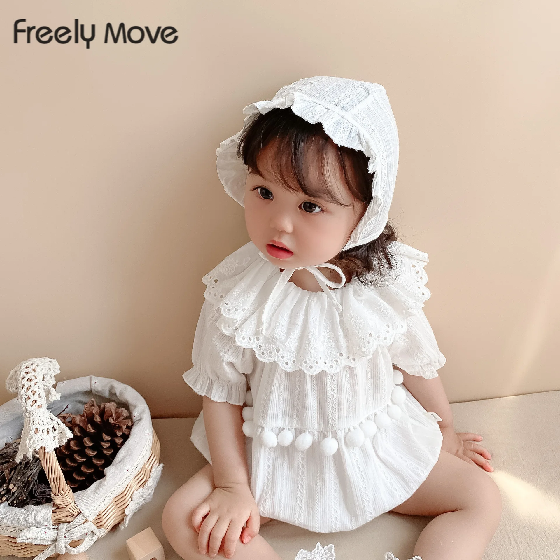 Freely Move Cute Baby Clothing Spring Autumn New Fashion Infant Toddler Girls Ruffles Clothes White Half Sleeve Romper Jumpsuit
Freely Move Cute Baby Clothing Spring Autumn New Fashion Infant Toddler Girls Ruffles Clothes White Half Sleeve Romper Jumpsuit