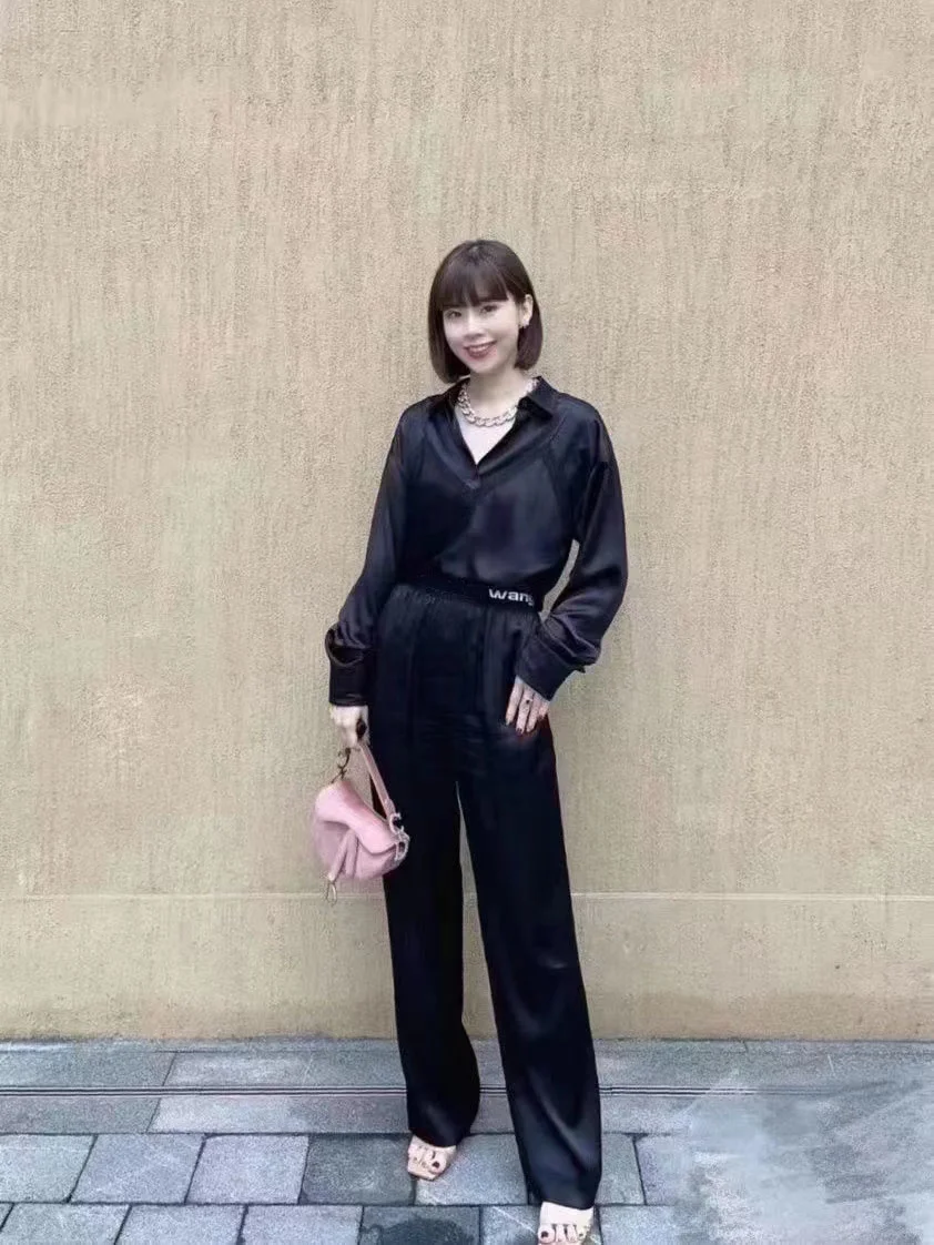 Fashion 2023 New Summer Webbing Letters Elastic Waist Straight Acetate Satin Women's Casual Pants
Fashion 2023 New Summer Webbing Letters Elastic Waist Straight Acetate Satin Women's Casual Pants