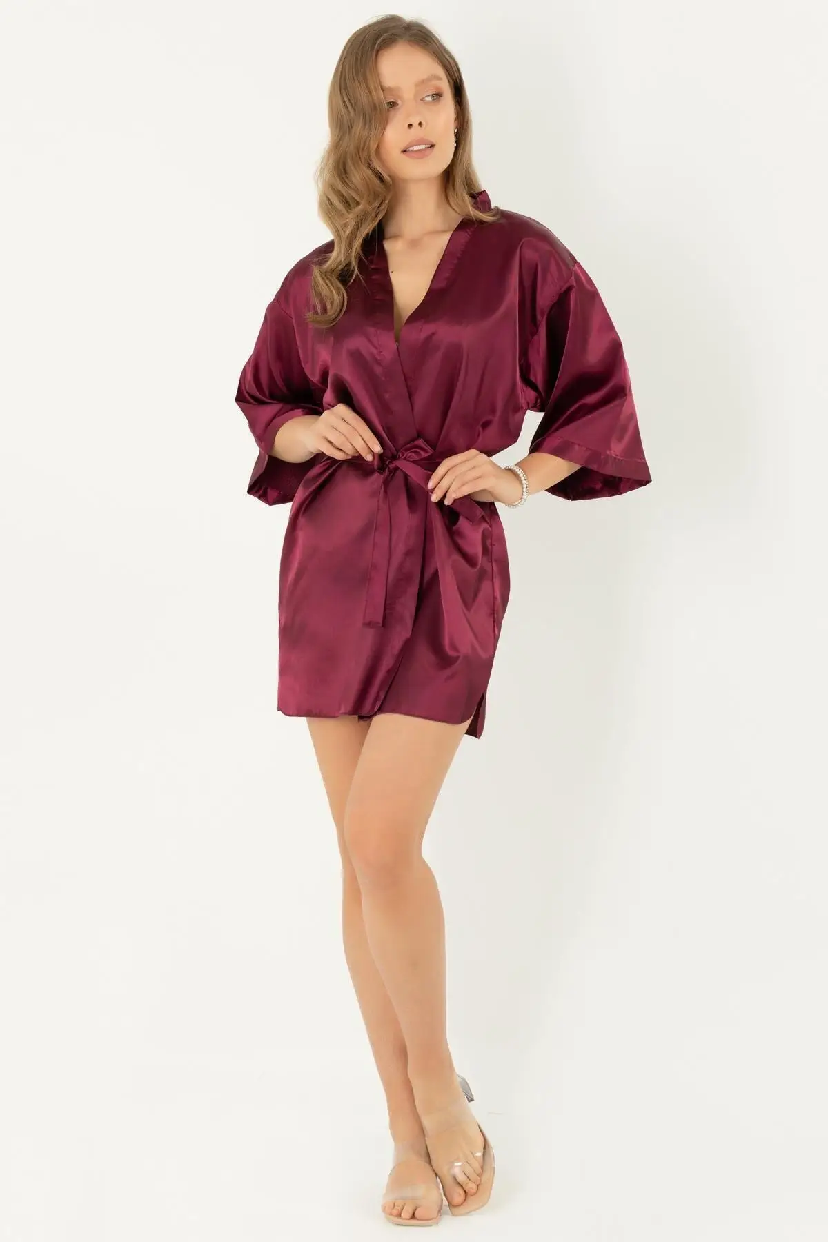 Dressing Gown Burgundy Short Satin Fashion Robe Robe Robe Sexy Peignoir Kimono Bride Sleepwear Night Gown
Dressing Gown Burgundy Short Satin Fashion Robe Robe Robe Sexy Peignoir Kimono Bride Sleepwear Night Gown