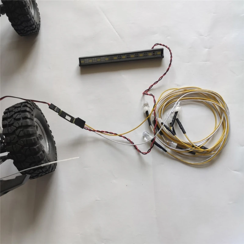 Модель третьего канала RC Светодиодная лампа панель управления игрушка светодиодный Светодиодная панель с утолщенным проводом для 1/10 RC Crawler...
Модель третьего канала RC Светодиодная лампа панель управления игрушка светодиодный Светодиодная панель с утолщенным проводом для 1/10 RC Crawler...