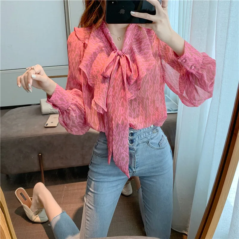 2021 Early Spring Fall New Chiffon Pink Shirt Women's Long Sleeve Ribbon Printed Bowknot Shirt Boluse Korean All-match Thin Tops
2021 Early Spring Fall New Chiffon Pink Shirt Women's Long Sleeve Ribbon Printed Bowknot Shirt Boluse Korean All-match Thin Tops