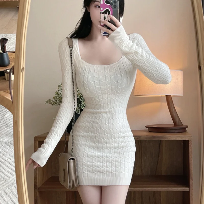 2022 Autumn Winter New Korean Fashion Casual Knitted Sweater Dress Women Sheath Bodycon Mini Dress Robe Femme Bottomed Vestidos
2022 Autumn Winter New Korean Fashion Casual Knitted Sweater Dress Women Sheath Bodycon Mini Dress Robe Femme Bottomed Vestidos
