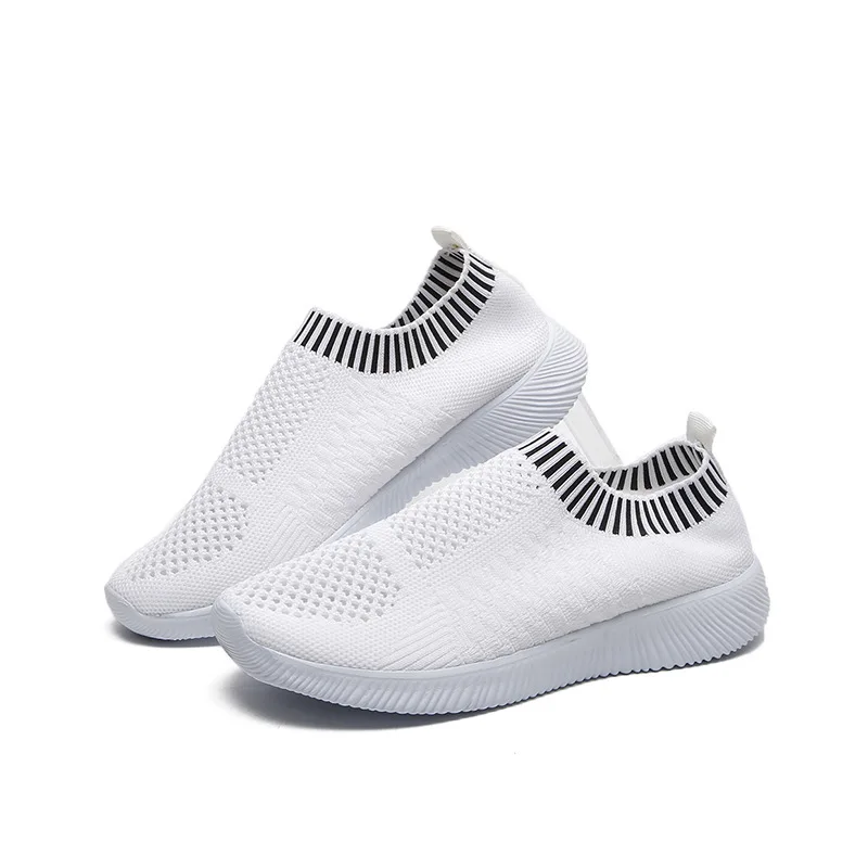 2022 New Breathable Mesh Sneakers Women Flats Lightweight Non-slip Sports Shoes Ladies Comfortable Soft Sole Casual Shoes
2022 New Breathable Mesh Sneakers Women Flats Lightweight Non-slip Sports Shoes Ladies Comfortable Soft Sole Casual Shoes