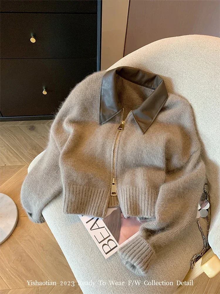 French Vintage Knitted Pullover Women Classical Sweater Turn-Down Collar Long Sleeve Cardigan Korean Streetwear
French Vintage Knitted Pullover Women Classical Sweater Turn-Down Collar Long Sleeve Cardigan Korean Streetwear
