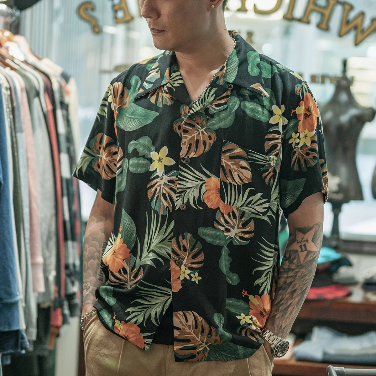 NON STOCK Tropical Beach Shirt Summer Mens Lightweight Hawaiian Aloha Floral Shirts
NON STOCK Tropical Beach Shirt Summer Mens Lightweight Hawaiian Aloha Floral Shirts