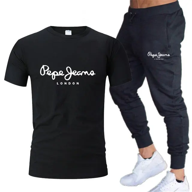 2022 T-Shirt and Pants Two Piece Sets Men's Casual Sports Suit Brand Sportswear Cotton casual mens outfits summer jogging set
2022 T-Shirt and Pants Two Piece Sets Men's Casual Sports Suit Brand Sportswear Cotton casual mens outfits summer jogging set