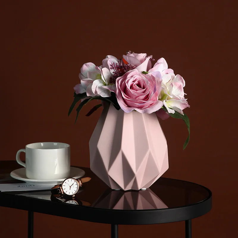 Floor Plant Nordic Ceramic Vase Interior Design Wedding Vase Minimalist Cute Room Decor Vaso Decorativo Cachepot for Flowers
Floor Plant Nordic Ceramic Vase Interior Design Wedding Vase Minimalist Cute Room Decor Vaso Decorativo Cachepot for Flowers