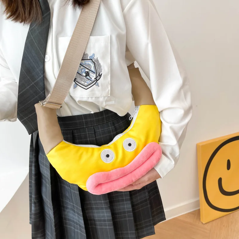 Girl Cartoon small mobile phone bag summer 2022 new fashion women funny ins shoulder messenger dumpling bag
Girl Cartoon small mobile phone bag summer 2022 new fashion women funny ins shoulder messenger dumpling bag
