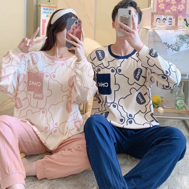 2023 cotton couple pajamas women's autumn and winter long-sleeved men's one man and one woman suit can wear out loungewear
2023 cotton couple pajamas women's autumn and winter long-sleeved men's one man and one woman suit can wear out loungewear