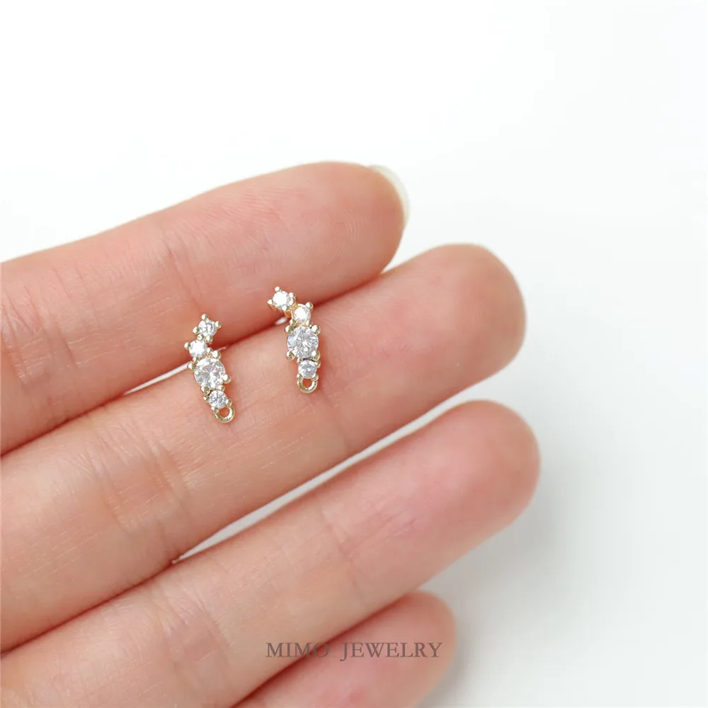 Color-protected copper plated gold micro-inlaid zircon diamond stud asymmetrical 925 silver needle earrings accessories
Color-protected copper plated gold micro-inlaid zircon diamond stud asymmetrical 925 silver needle earrings accessories