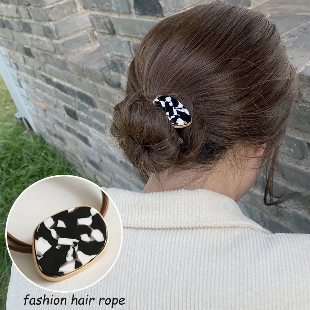Vintage Simple Shell Leopard Pattern Acetic Acid Hair Rope Exquisite Geometry Scrunchies Fashion High Elastic Hair Accessories
Vintage Simple Shell Leopard Pattern Acetic Acid Hair Rope Exquisite Geometry Scrunchies Fashion High Elastic Hair Accessories