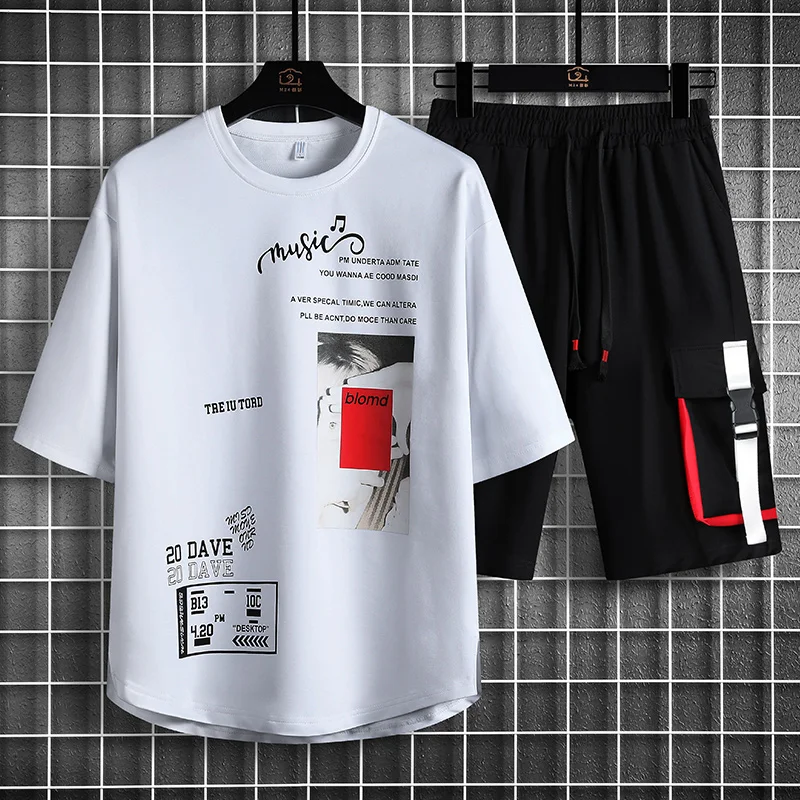 2022 Summer Men's Tracksuit Teenager Trend Letter Print Short Sleeve T-shirts Shorts Splicing Men's Clothing 2 Piece Men's Sets
2022 Summer Men's Tracksuit Teenager Trend Letter Print Short Sleeve T-shirts Shorts Splicing Men's Clothing 2 Piece Men's Sets