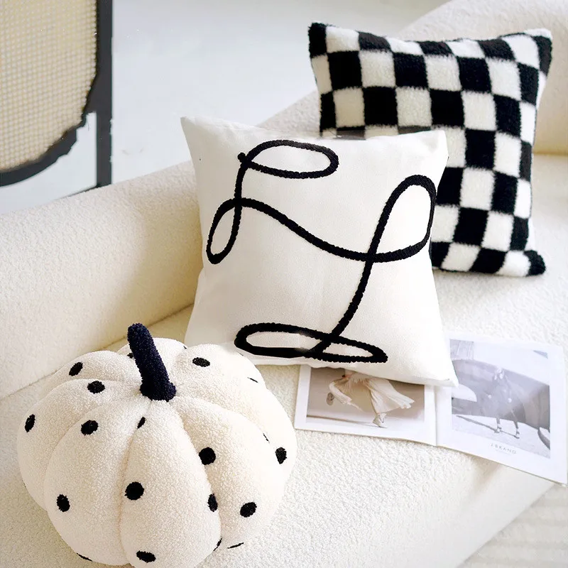 Nordic Black White Pillowcase 45x45cm Living Room Sofa Cushion Cover Simple Modern Bedroom Office Waist Pillow Home Decoration
Nordic Black White Pillowcase 45x45cm Living Room Sofa Cushion Cover Simple Modern Bedroom Office Waist Pillow Home Decoration