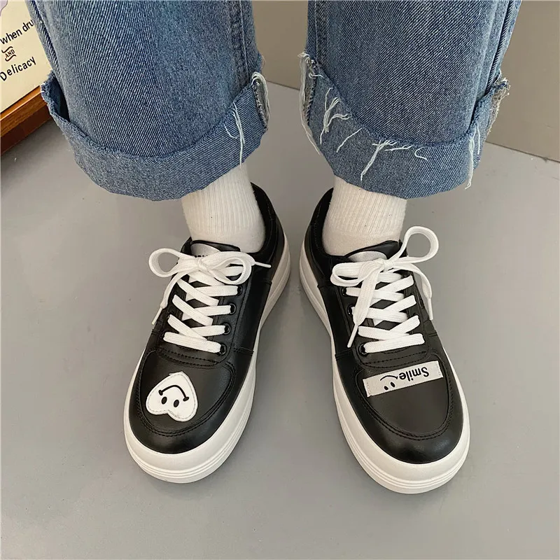 Sports Shoes Lady Clogs Platform Autumn Casual Female Sneakers All-Match Dress Flats Women Round Toe Basket Creepers New Fall Cr
Sports Shoes Lady Clogs Platform Autumn Casual Female Sneakers All-Match Dress Flats Women Round Toe Basket Creepers New Fall Cr