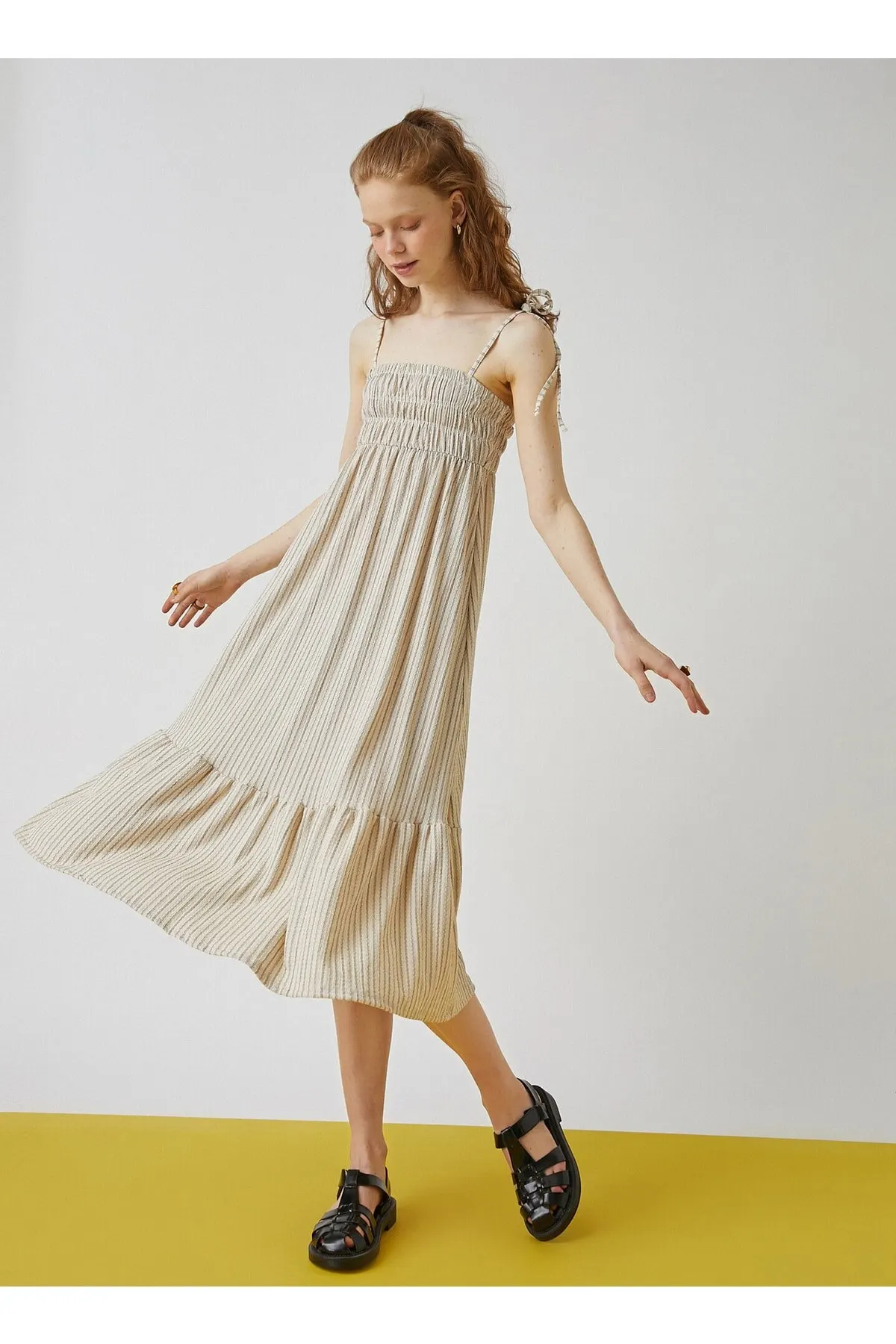 Women's Dress salik Crew Neck Normal Fit Black Elegant Fashion Casual Casual Comfortable Short Sleeve Summer Boho Beach Dress
Women's Dress salik Crew Neck Normal Fit Black Elegant Fashion Casual Casual Comfortable Short Sleeve Summer Boho Beach Dress
