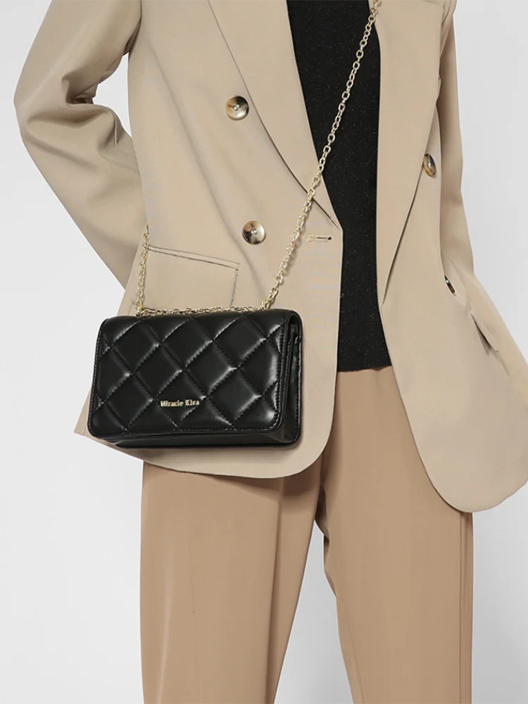 2023 New Small niche design women's bag, small square bag, Lingge high-end chain shoulder bag classic crossbody bag wallet
2023 New Small niche design women's bag, small square bag, Lingge high-end chain shoulder bag classic crossbody bag wallet