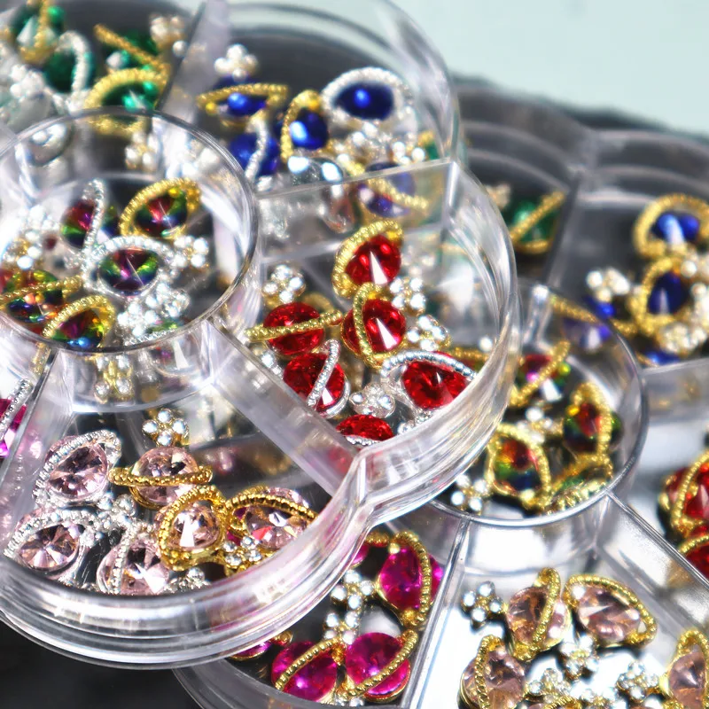 60pcs Luxury Nail Rhinestone Charms For DIY Manicure Jewelry 3D Glitter Alloy Planet Shape Diamond GemsPress On Nail Decoration 
60pcs Luxury Nail Rhinestone Charms For DIY Manicure Jewelry 3D Glitter Alloy Planet Shape Diamond GemsPress On Nail Decoration