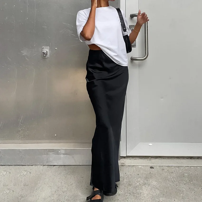 2023 Spring/Summer New Satin Ice Silk Half Skirt Casual Half Skirt Long Skirt Black Wrapped Hip Skirt Women
2023 Spring/Summer New Satin Ice Silk Half Skirt Casual Half Skirt Long Skirt Black Wrapped Hip Skirt Women
