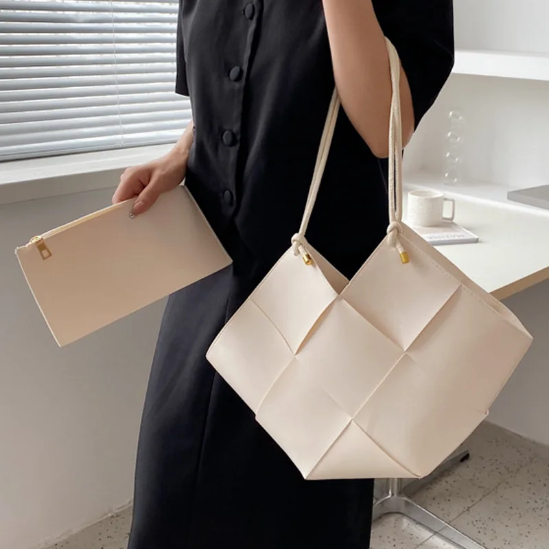 2 Sets Fashion Woven Tote Bags Off White Leather Shoulder Bags for Women Luxury Diamond Pattern Handbags Designer Shopping Bag
2 Sets Fashion Woven Tote Bags Off White Leather Shoulder Bags for Women Luxury Diamond Pattern Handbags Designer Shopping Bag