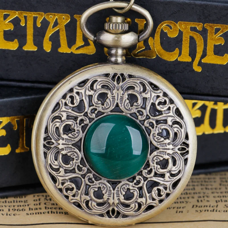 

Fashion Hollow Engraved Emerald Quartz Pocket Watch Arabic Numerals Unisex Student Pendant Clock Gift Souvenir