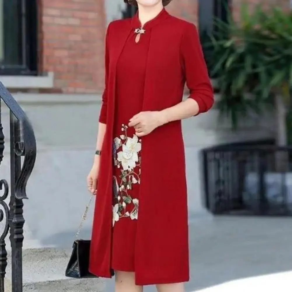 Cheongsam Dress Loose Fit Straight Knee-Length Fake Two Pieces Cheongsam Dress Autumn Dress for Home
Cheongsam Dress Loose Fit Straight Knee-Length Fake Two Pieces Cheongsam Dress Autumn Dress for Home