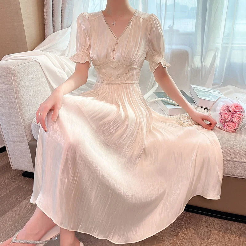 Bubble Sleeve V-neck Women Dress Elegant Summer New French Temperament Pearl Twilight Yarn Long Party Skirt Streetwear Tight Hot
Bubble Sleeve V-neck Women Dress Elegant Summer New French Temperament Pearl Twilight Yarn Long Party Skirt Streetwear Tight Hot