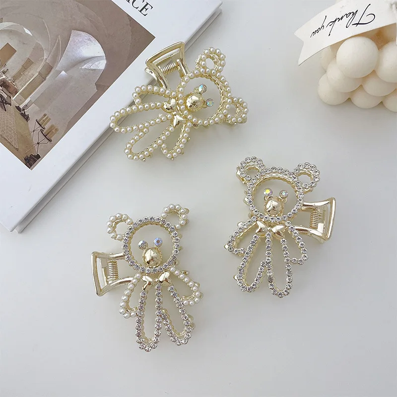 Pearl Clip Hair Accessories for Women Bear Rhinestone Fashion Metal Hollowed Out Clips Girls Accessory Korean New Headwear
Pearl Clip Hair Accessories for Women Bear Rhinestone Fashion Metal Hollowed Out Clips Girls Accessory Korean New Headwear