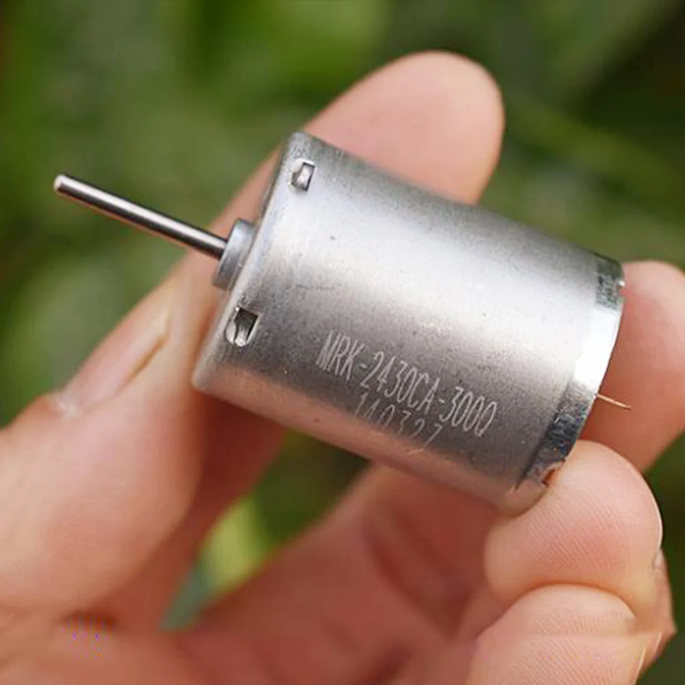 Micro 370 Motor Carbon Brush Long Life DC 12V-24V 6600-126000RPM High Speed Large Torque Mini Electric Motor for Car Boat
Micro 370 Motor Carbon Brush Long Life DC 12V-24V 6600-126000RPM High Speed Large Torque Mini Electric Motor for Car Boat