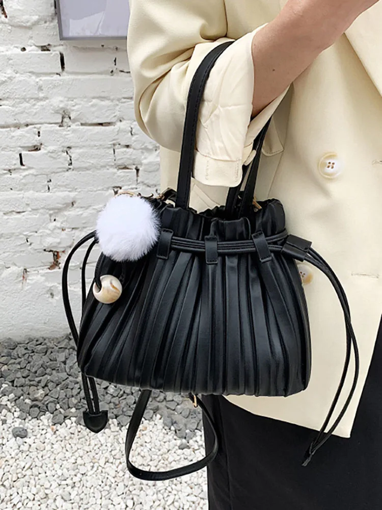 Ruched Bucket Women's Bag Top Handle Fashion New Shoulder Crossbody Bags for Women Designer Pu Leather Handbags Female Casual
Ruched Bucket Women's Bag Top Handle Fashion New Shoulder Crossbody Bags for Women Designer Pu Leather Handbags Female Casual