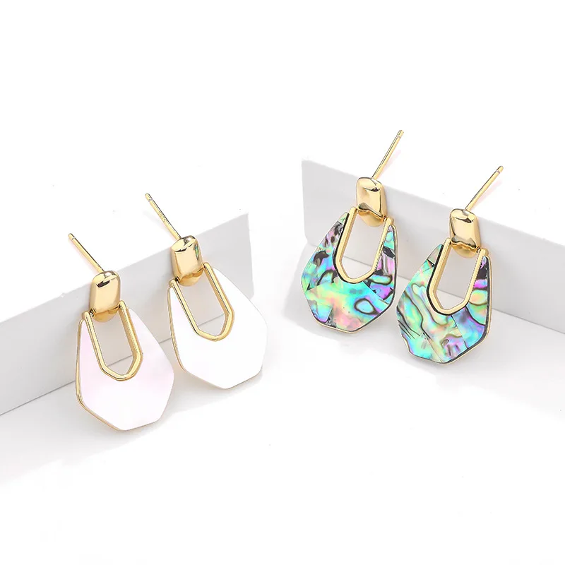 925 Sterling Silver Earrings Fritilary Earrings Feminine Temperament Retro Niche Light Luxury Abalone Shell Earrings
925 Sterling Silver Earrings Fritilary Earrings Feminine Temperament Retro Niche Light Luxury Abalone Shell Earrings
