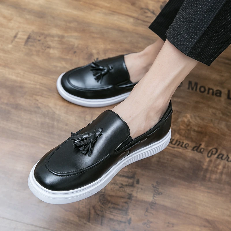 British Style Fashion Tassel Loafers Shoes Mens Slip-on Casual Shoes High-quality Versatile Moccasin Light and Comfortable Shoes
British Style Fashion Tassel Loafers Shoes Mens Slip-on Casual Shoes High-quality Versatile Moccasin Light and Comfortable Shoes