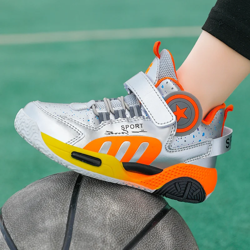 2022 New Kids Basketball Shoes Boys Comfortable High-top Sneakers Shock-Absorbant Basketball Sneakers Hook Loop Outdoor Trainers
2022 New Kids Basketball Shoes Boys Comfortable High-top Sneakers Shock-Absorbant Basketball Sneakers Hook Loop Outdoor Trainers