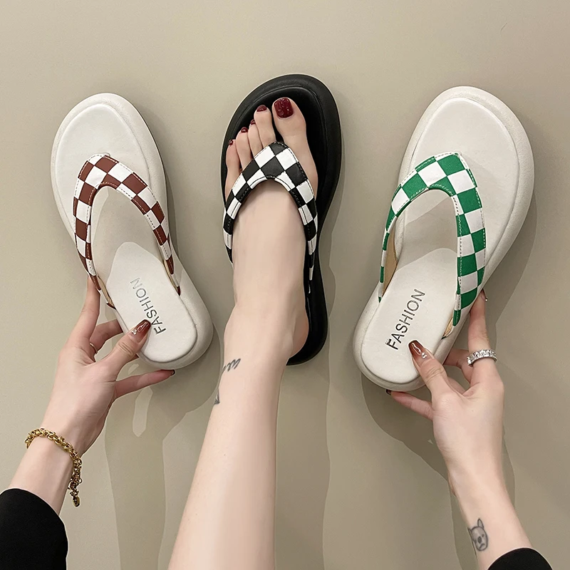 Female Shoes Rubber Flip Flops Womens Slippers Outdoor Low Slides Fashion Platform 2022 Hawaiian Flat Soft Beach Luxury Basic
Female Shoes Rubber Flip Flops Womens Slippers Outdoor Low Slides Fashion Platform 2022 Hawaiian Flat Soft Beach Luxury Basic