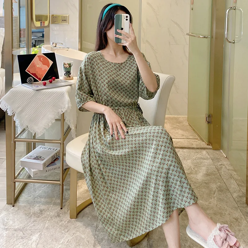 Large Size Nightdress Short Sleeved Cotton Silk Nightdress Retractable Belt Floral Over-the-knee Long Skirt Large Hemline
Large Size Nightdress Short Sleeved Cotton Silk Nightdress Retractable Belt Floral Over-the-knee Long Skirt Large Hemline