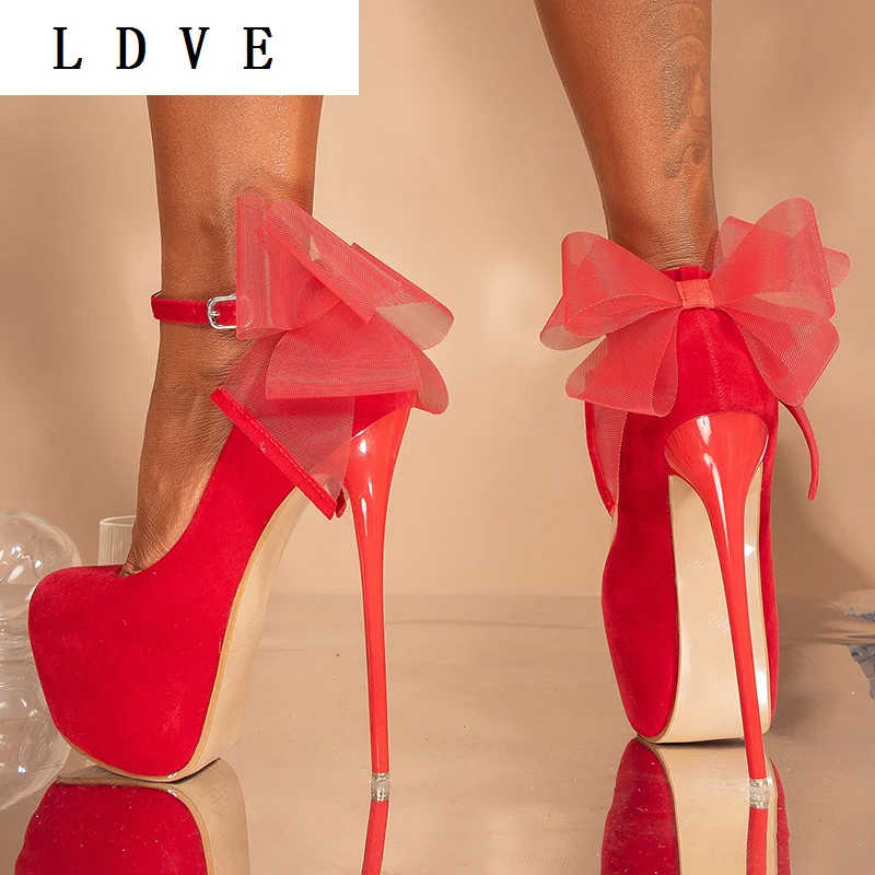 Women Pump 2022 Sexy Pointed Toe Thin High Heel Solid Flock Platform Wedding Shoe Buckle Strap Butterfly-Knot Decoration
Women Pump 2022 Sexy Pointed Toe Thin High Heel Solid Flock Platform Wedding Shoe Buckle Strap Butterfly-Knot Decoration