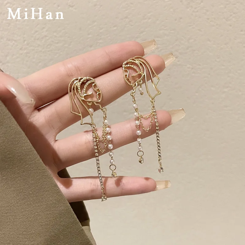 Mihan Modern Jewelry Long Dangle Earrings 2022 Trend New Design Metal Gold Color Portrait Drop Earrings For Women Gift Wholesale
Mihan Modern Jewelry Long Dangle Earrings 2022 Trend New Design Metal Gold Color Portrait Drop Earrings For Women Gift Wholesale