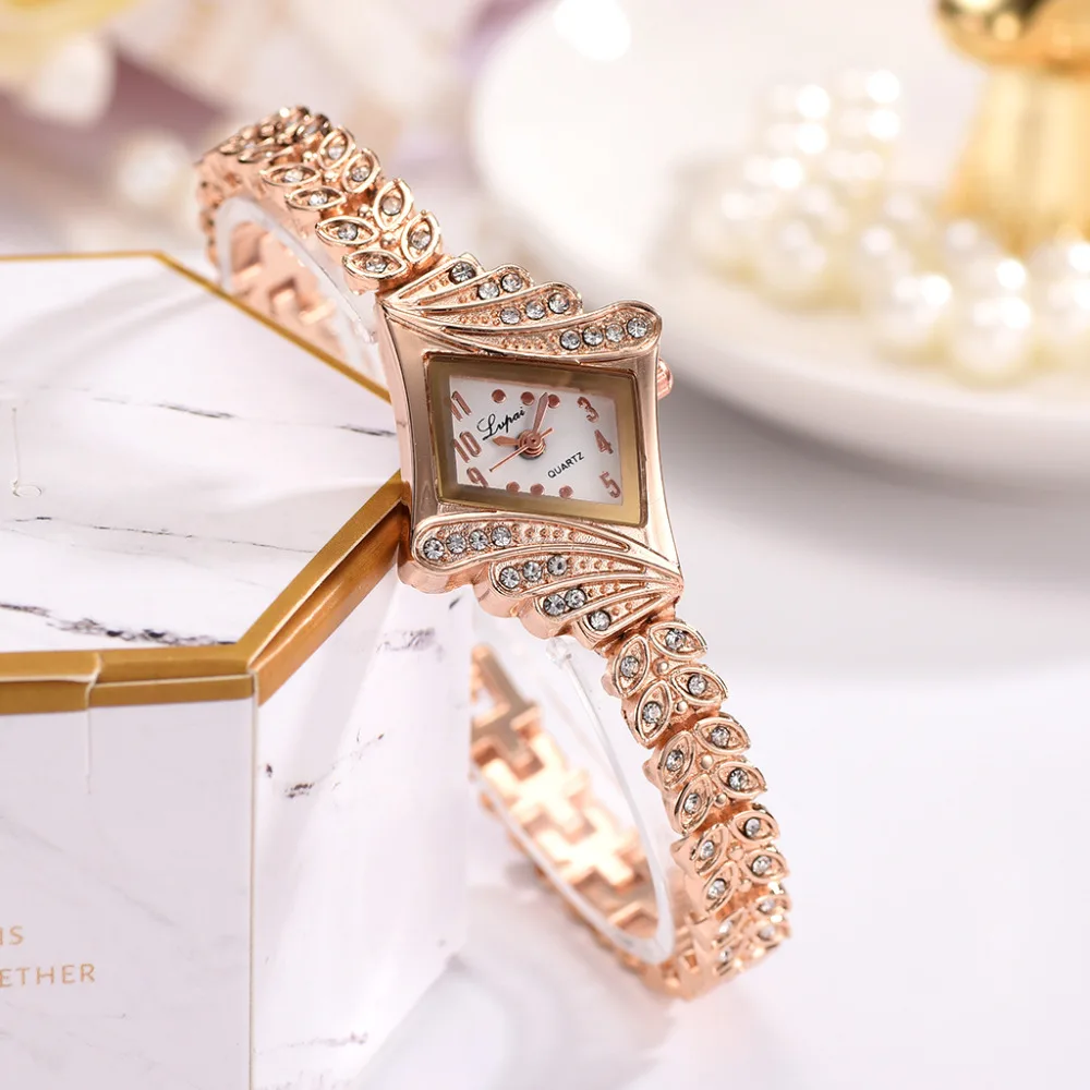 Ladies Diamond Watch Luxury Crystal Bracelet Jewelry Watch Diamond Rhinestone Vintage Fashion Fashion Watch Bracelet Watch
Ladies Diamond Watch Luxury Crystal Bracelet Jewelry Watch Diamond Rhinestone Vintage Fashion Fashion Watch Bracelet Watch