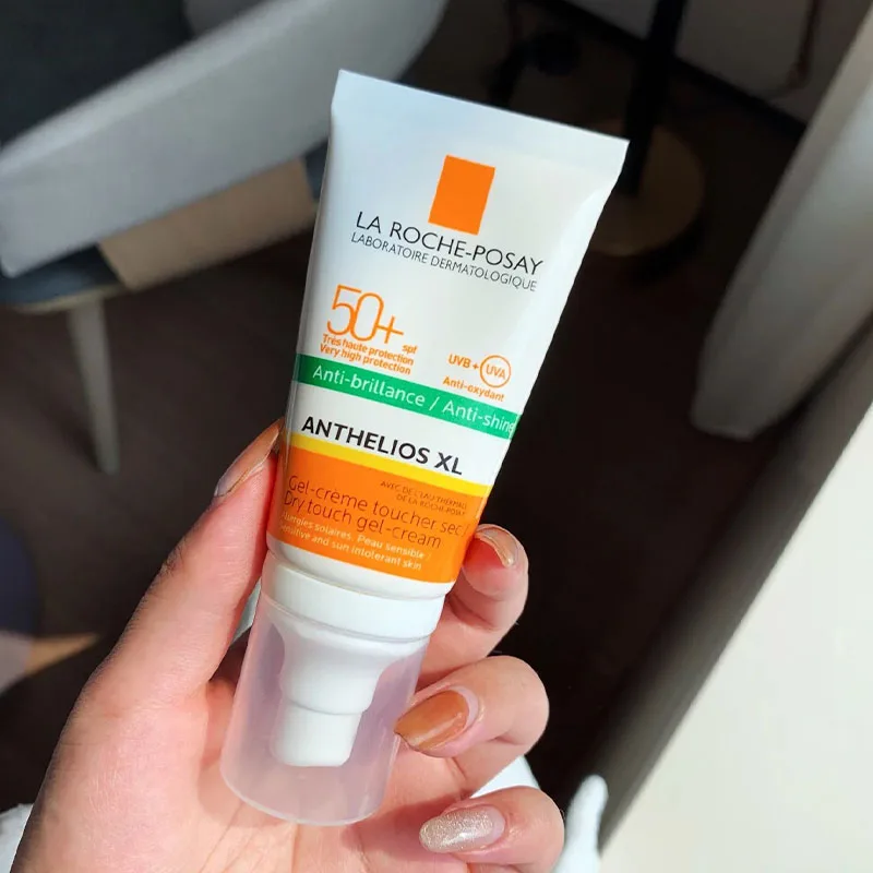 La Roche Posay SPF50+ Sunscreen Cream Gel Isolation Lotion For Men And Women Moisturizing Whitening Waterproof Body Sunscreen
La Roche Posay SPF50+ Sunscreen Cream Gel Isolation Lotion For Men And Women Moisturizing Whitening Waterproof Body Sunscreen