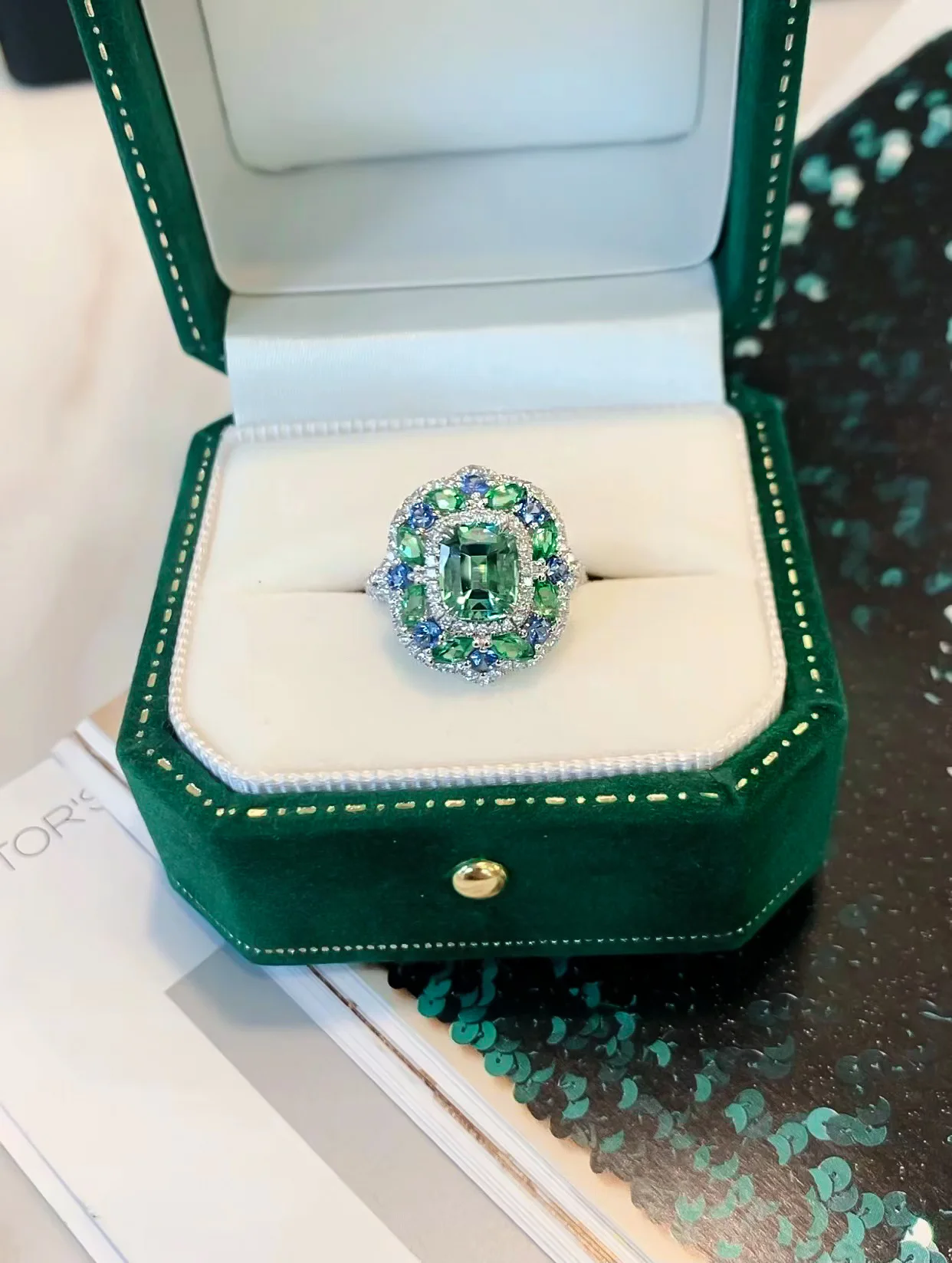 

2022 New European and American Style S925 Sterling Silver Secret Garden Afghanistan Green Tourmaline Senior Ladies Ring