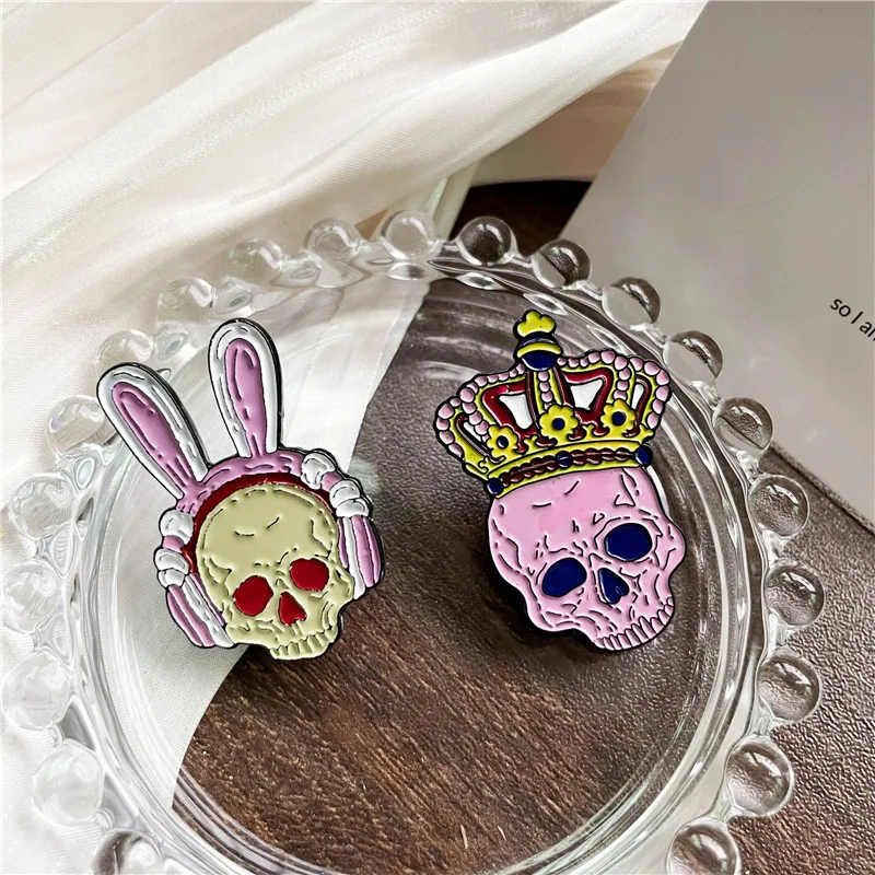 Punk Crown Pink Skull Enamel Brooch Cartoon Rabbit Ear Headphones Skeleton Alloy Badge Women Men Jacket Bag Gift Jewelry
Punk Crown Pink Skull Enamel Brooch Cartoon Rabbit Ear Headphones Skeleton Alloy Badge Women Men Jacket Bag Gift Jewelry