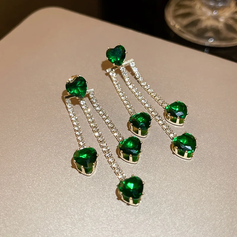 Silver Needle Emerald Zircon Love Diamond Tassel Earrings Fashion Versatile High Quality
Silver Needle Emerald Zircon Love Diamond Tassel Earrings Fashion Versatile High Quality