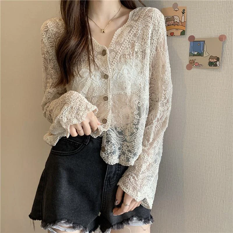 Gidyq Vintage Lace Sun Protection Shirts Women Summer Elegant Long Sleeve Tops Female Korean Fashion Hollow Out White Shirts
Gidyq Vintage Lace Sun Protection Shirts Women Summer Elegant Long Sleeve Tops Female Korean Fashion Hollow Out White Shirts