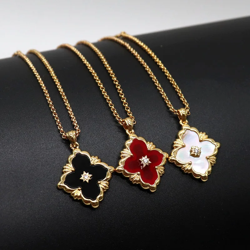 European and American Vintage Court Style Large Carved White Shell Pendant Clavicle Chain Female Clover Necklace Double-Sided
European and American Vintage Court Style Large Carved White Shell Pendant Clavicle Chain Female Clover Necklace Double-Sided