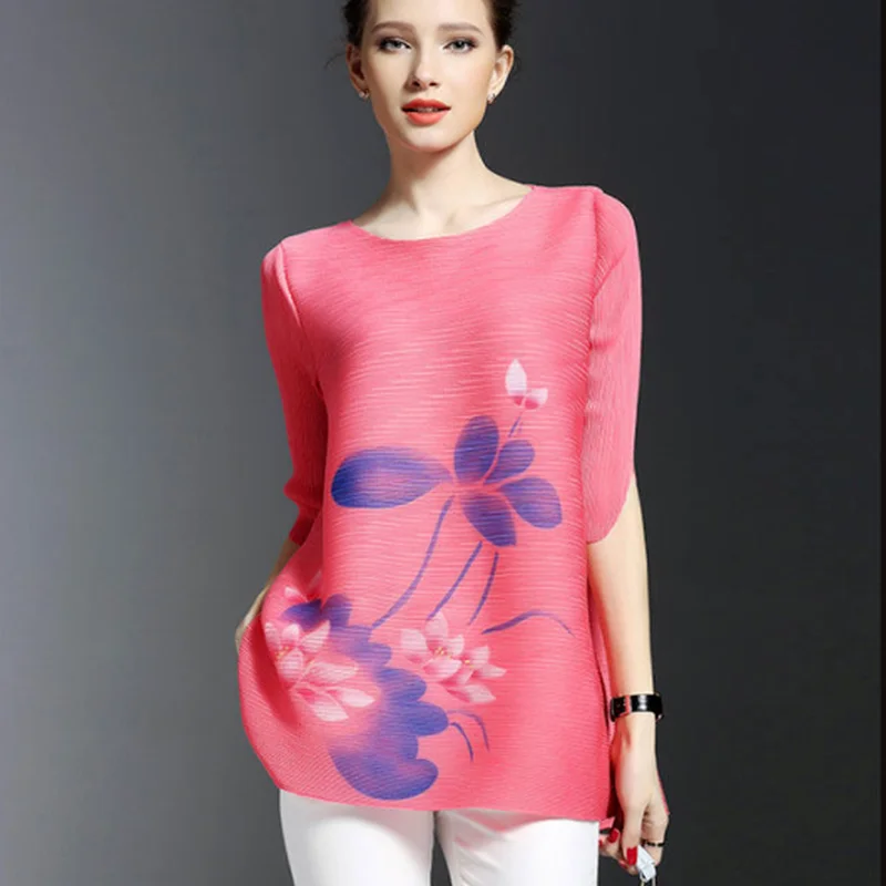 Simple long round neck T-shirt 2021 summer fashion new women's five-point sleeve loose printed shirt casual all-match
Simple long round neck T-shirt 2021 summer fashion new women's five-point sleeve loose printed shirt casual all-match