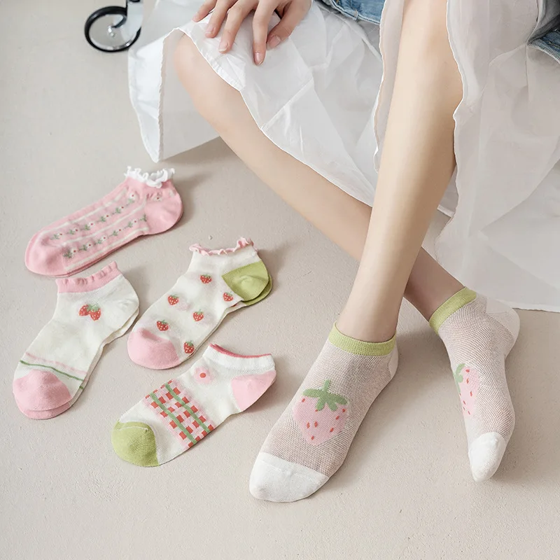 Japanese Strawberry Print Short Socks Summer Women Thin Mesh Low Cut Ankle Socks Sweety Girl's Kawaii Lolita Lace Ruffle Socks 
Japanese Strawberry Print Short Socks Summer Women Thin Mesh Low Cut Ankle Socks Sweety Girl's Kawaii Lolita Lace Ruffle Socks